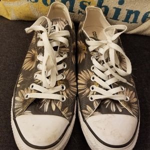 Converse Chuck Taylors Daisy Print